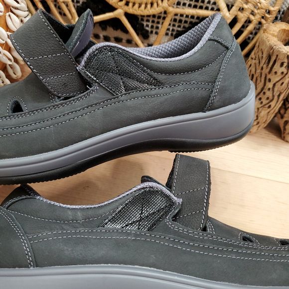 EUC Orthofeet Serene 891 Shoes Nubuck Leather Black T-Strap Comfort 10D Wide - Picture 11 of 13